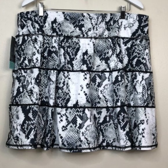 NWT.14.Ideology Women's Plus Snake-Print Pull-On Tiered a-Line skort 2x - Picture 2 of 3